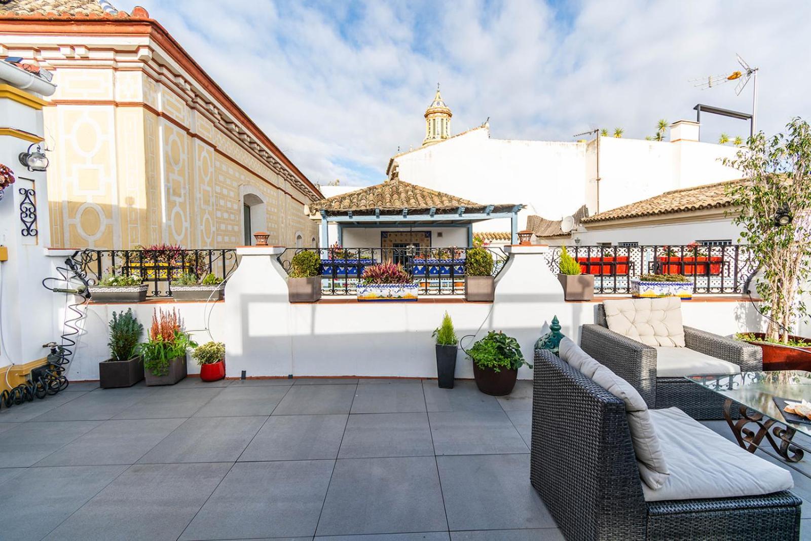 5-bedroom Gem In The Heart Of Apartamento *