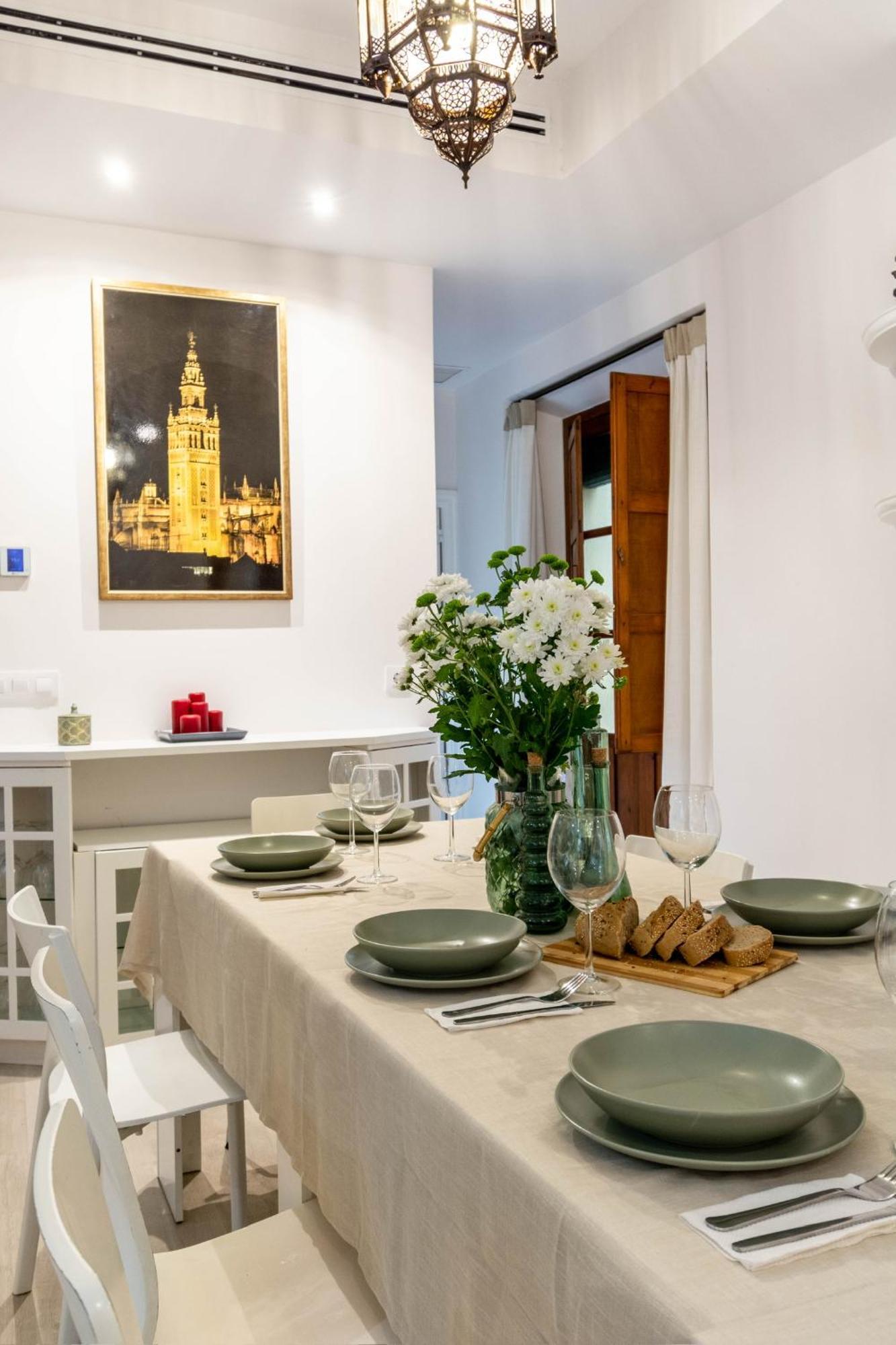 5-bedroom Gem In The Heart Of * Sevilla