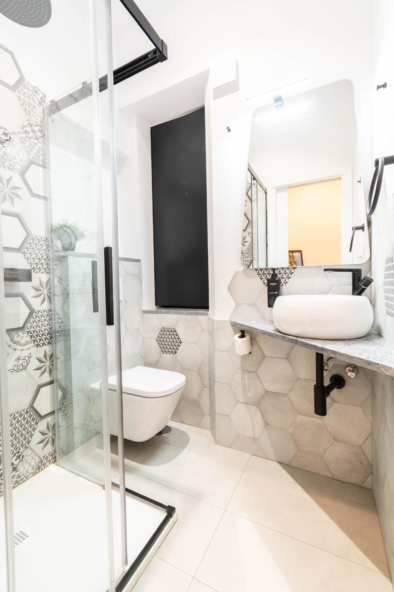 Apartamento 5-bedroom Gem In The Heart Of Sevilla